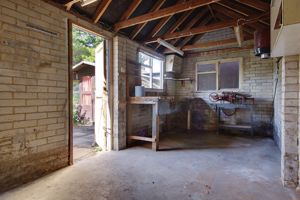 Garage/Workshop- click for photo gallery